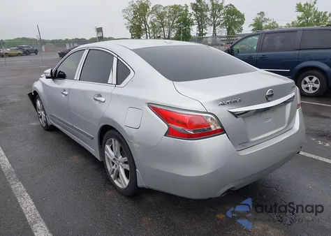 2015 Nissan Altima 3.5 Sl z USA, uszkodzony, nr VIN 1N4BL3AP2FC174260